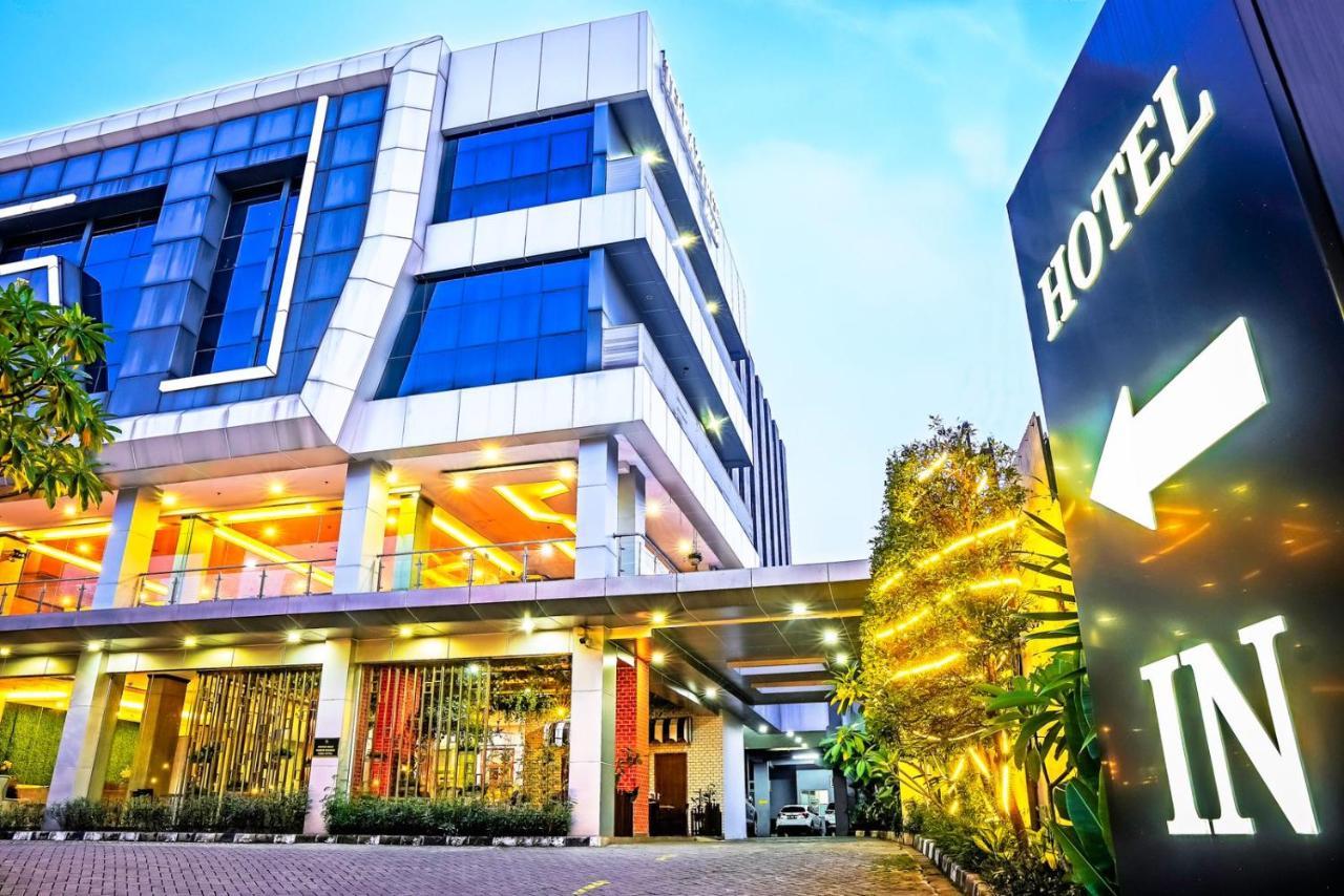 Terraz Tree Hotel Yakarta Exterior foto